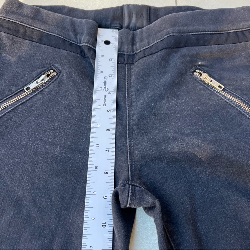 Sold! - Picture 7 of 10